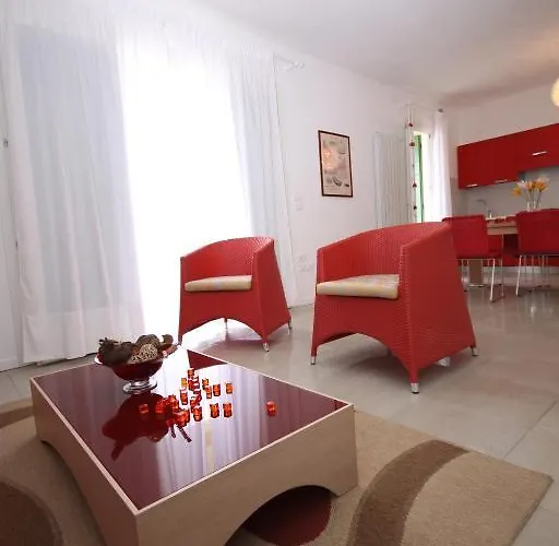 アパート Maestrale カオルレ